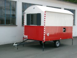 <h5>WEIRO® SINUS Typ B 22</h5>mit 3,50 m Aufbaulänge, Kugelkupplung und Zweifarbenlackierung (Sonderausstattung).