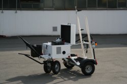<h5>WEIRO® MS 80 A</h5>abschließbarer und schallgedämmter Motorraum, Pumpenantrieb mittels Dieselmotor über Turbo-Fliehkraftkupplung. (Maschine in Sonderlackierung).