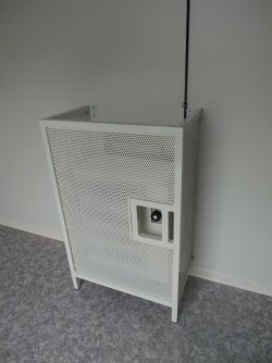 Option Propangasofen mit Schutzgitter.