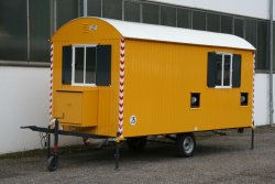 <h5>WEIRO® SINUS</h5>Model A 41 with a body length of 5 m, truck drawbar eye and wheeled trailer jack, custom paint, propane gas heater, with personnel and office room.