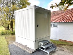 <h5>WEIRO® container </h5>
as sanitary container stacked on a waste water tank
