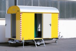 <h5>WEIRO® RASANT</h5> single-axle, 3.50 m body length, ball coupling and galvanized chassis, special paint, personnel and equipment department