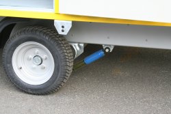 <br>The optional shock absorbers allow a max. towing speed of 100 km/h.