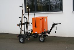 <h5>WEIRO® HS 20 A</h5>with large wheels and a handle tongue and block brake in front. The large tires make it easier to overcome curbs, for example.
