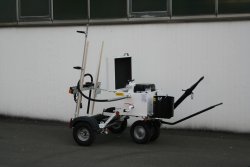 <h5>WEIRO® MS 80 A</h5>with dual wheels in front, handle tongue, and block brake. The large tires make it easier to overcome curbs, for example. (Machine with custom paint).