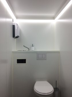 <br>Luxurious, modern ambience due to indirect LED lighting.